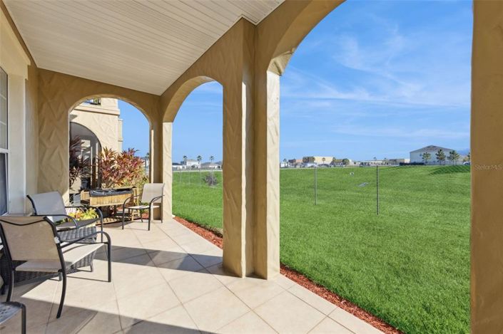 Image No.27-4 Bed Townhouse for sale