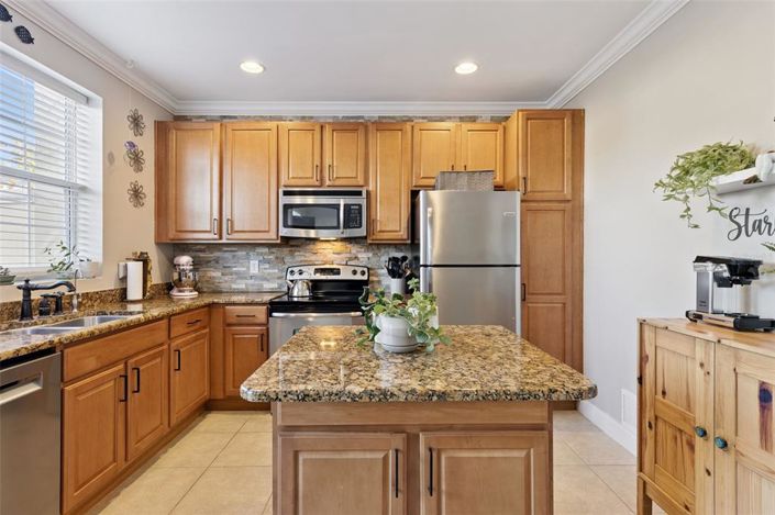 Image No.5-4 Bed Townhouse for sale