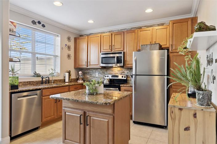 Image No.6-4 Bed Townhouse for sale