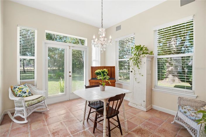 Image No.12-2 Bed Property for sale