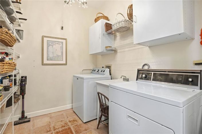 Image No.26-2 Bed Property for sale