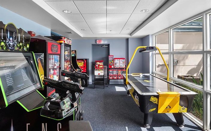 Image No.20-2 Bed Property for sale