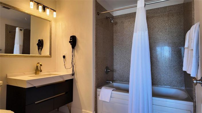 Image No.4-2 Bed Property for sale