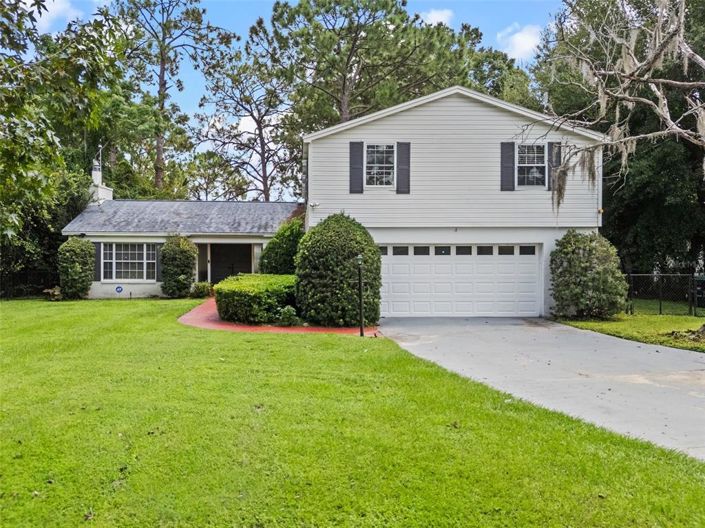 Image No.1-4 Bed Property for sale