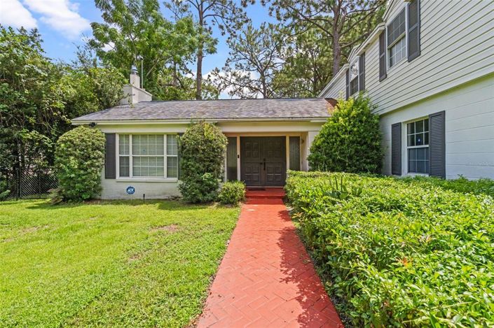 Image No.4-4 Bed Property for sale