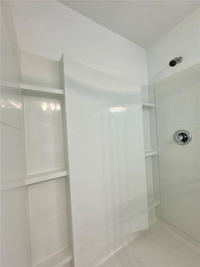 Image No.14-4 Bed Property for sale