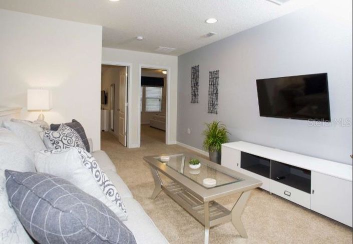 Image No.12-5 Bed Townhouse for sale