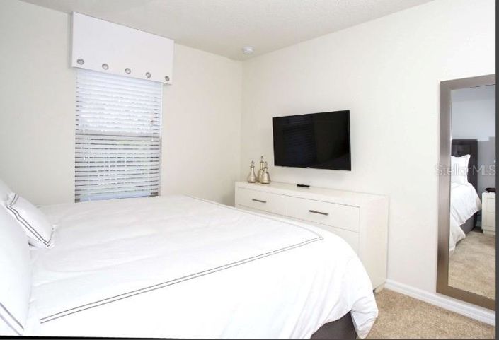 Image No.18-5 Bed Townhouse for sale