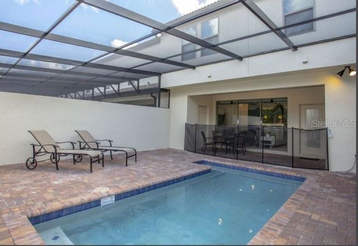 Image No.26-5 Bed Townhouse for sale