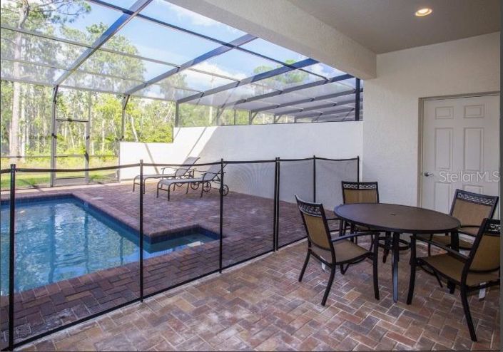 Image No.27-5 Bed Townhouse for sale