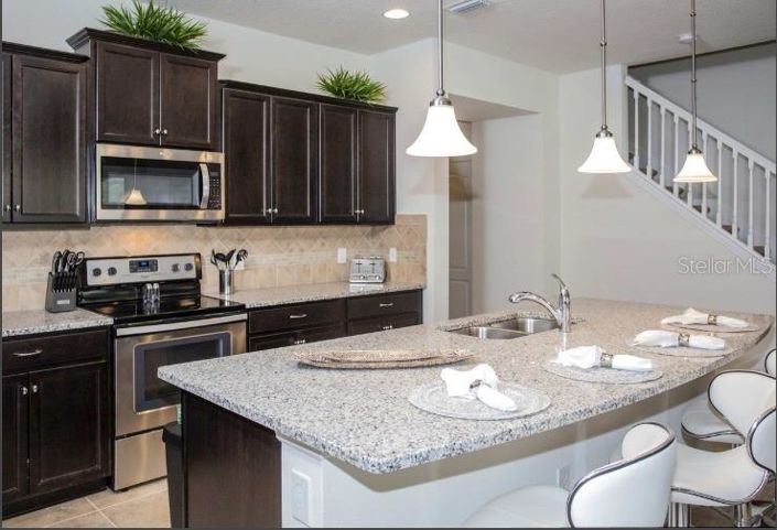 Image No.3-5 Bed Townhouse for sale