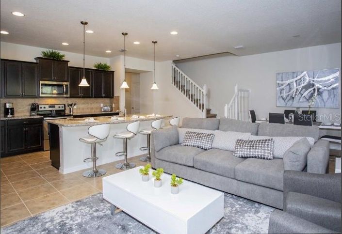 Image No.5-5 Bed Townhouse for sale