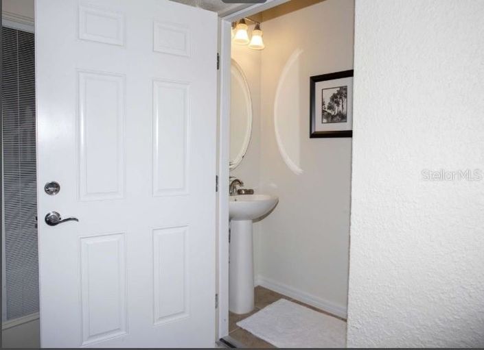 Image No.9-5 Bed Townhouse for sale