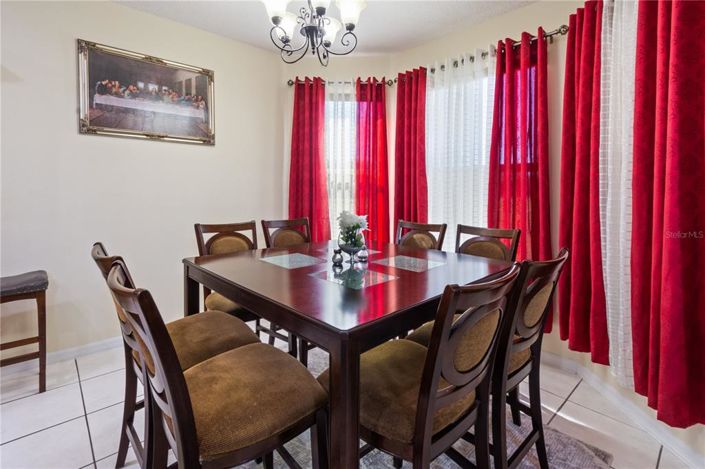 Image No.28-5 Bed Property for sale