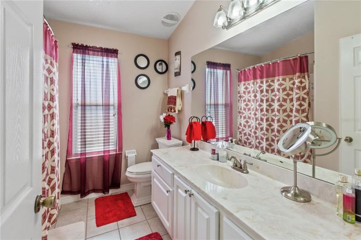 Image No.35-5 Bed Property for sale