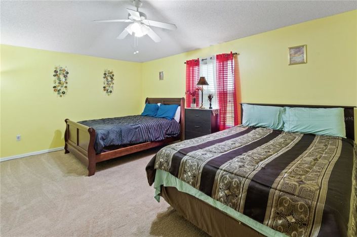 Image No.48-5 Bed Property for sale