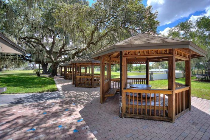 Image No.15-4 Bed Property for sale