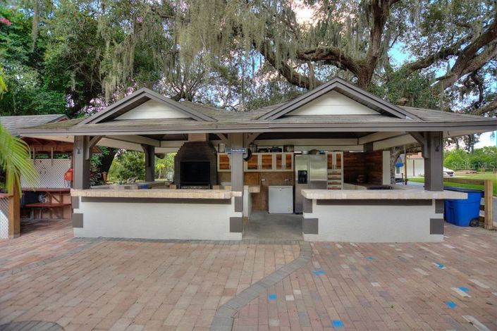 Image No.17-4 Bed Property for sale