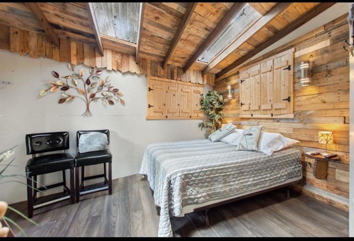 Image No.2-4 Bed Property for sale