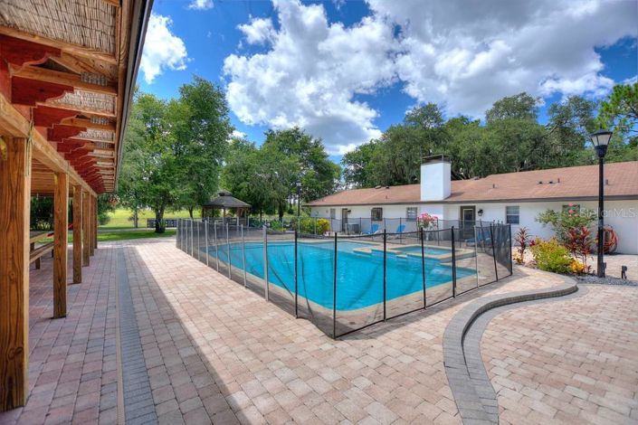 Image No.20-4 Bed Property for sale