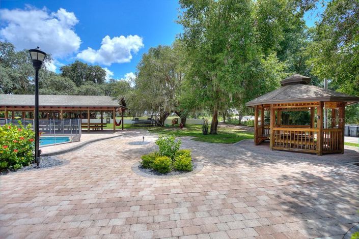 Image No.26-4 Bed Property for sale