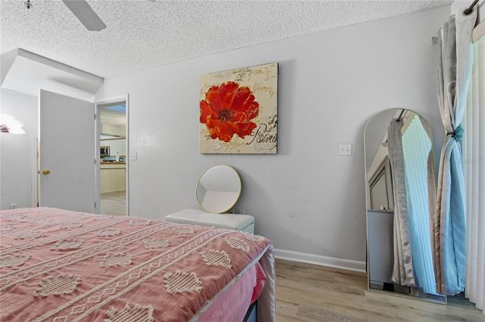 Image No.17-3 Bed Townhouse for sale