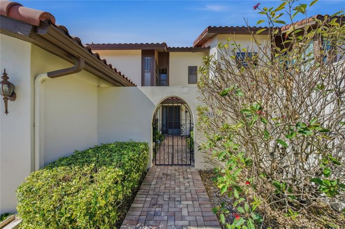 Image No.2-3 Bed Townhouse for sale