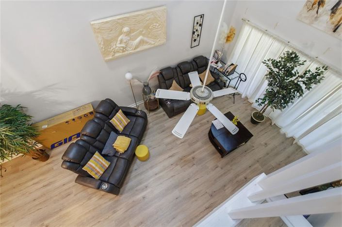 Image No.20-3 Bed Townhouse for sale