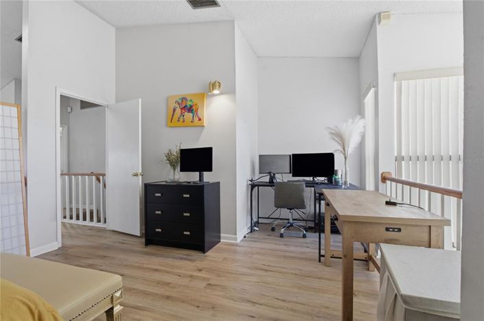 Image No.30-3 Bed Townhouse for sale