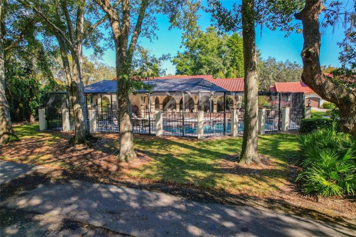 Image No.53-3 Bed Townhouse for sale