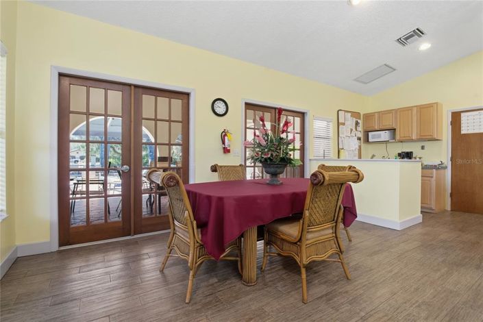 Image No.59-3 Bed Townhouse for sale