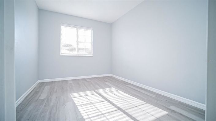 Image No.17-3 Bed Townhouse for sale