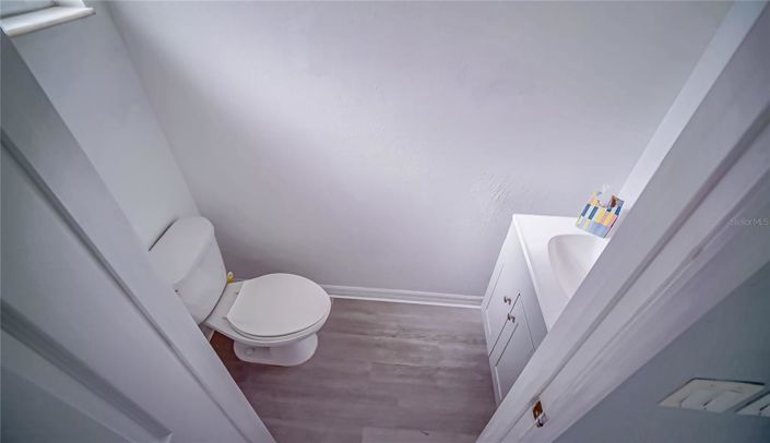 Image No.8-3 Bed Townhouse for sale