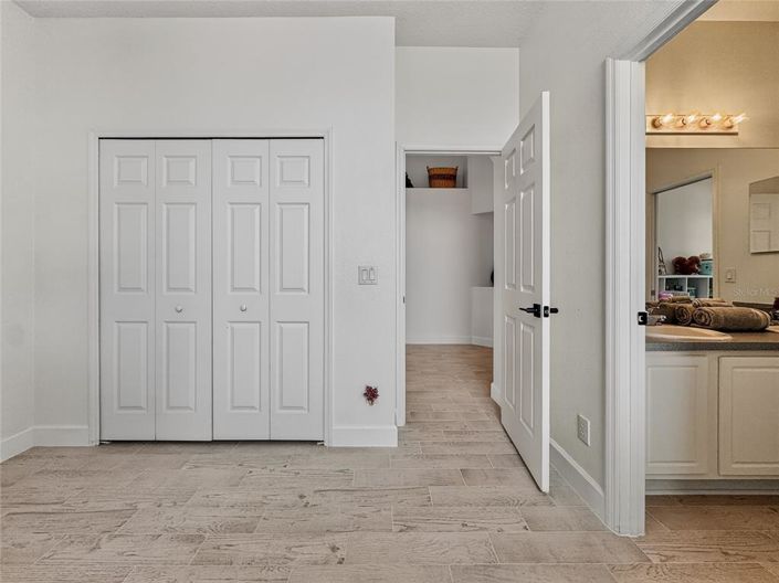 Image No.37-4 Bed Property for sale