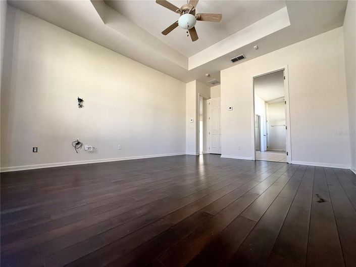 Image No.19-4 Bed Property for sale