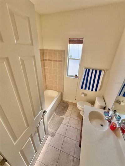 Image No.28-4 Bed Property for sale