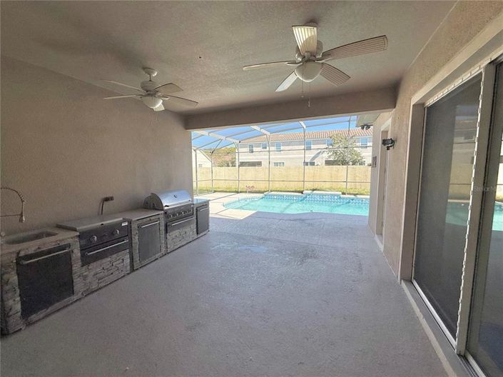 Image No.41-4 Bed Property for sale