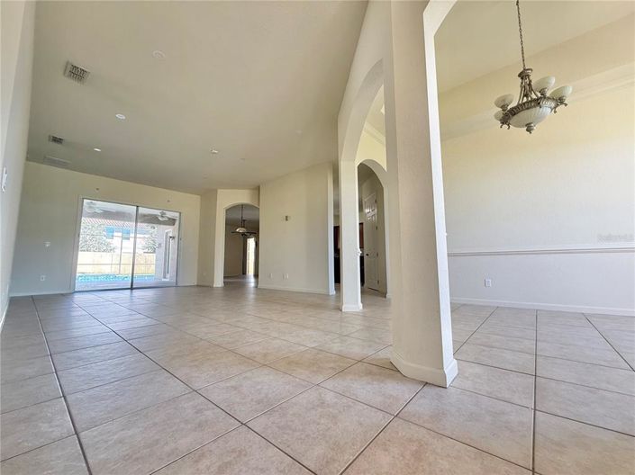 Image No.9-4 Bed Property for sale