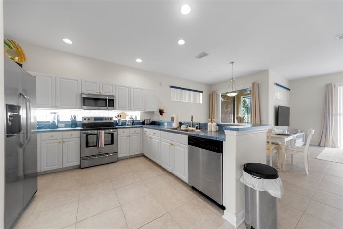 Image No.8-Propriété de 4 chambres à vendre à Kissimmee