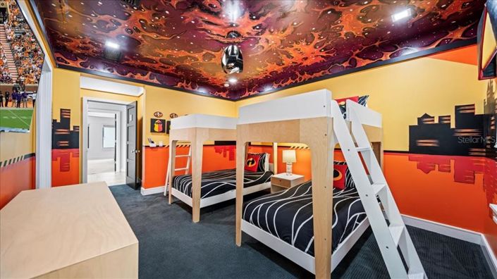 Image No.48-10 Bed Property for sale