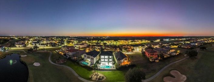 Image No.7-10 Bed Property for sale