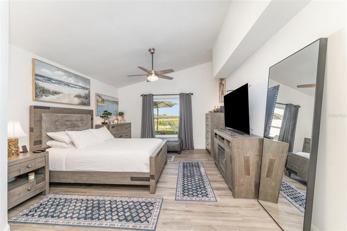 Image No.16-3 Bed Property for sale