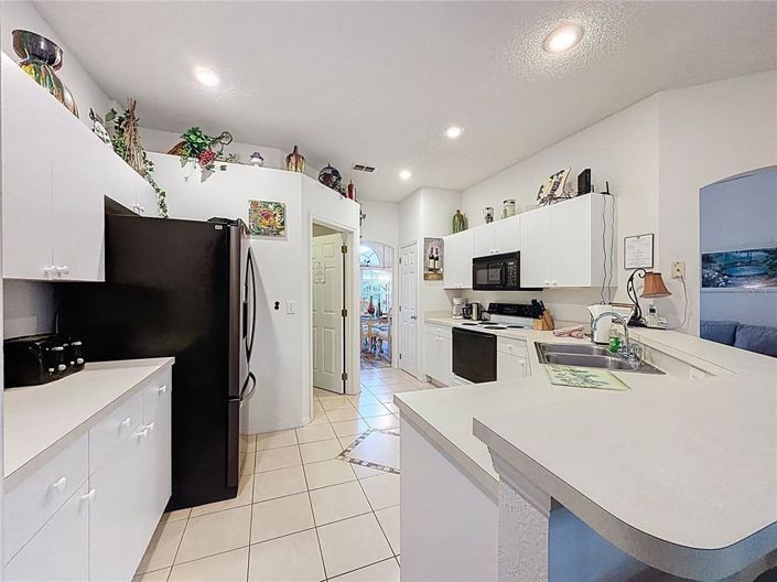 Image No.6-4 Bed Property for sale