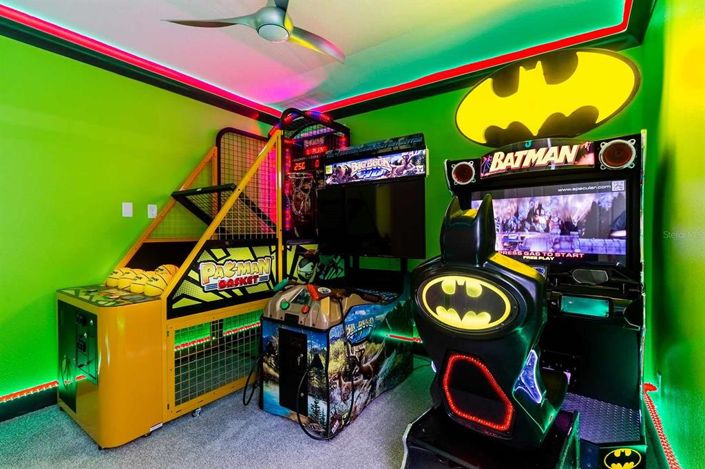 Image No.16-9 Bed Property for sale