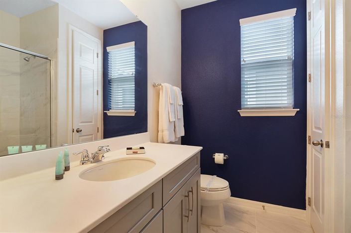 Image No.26-9 Bed Property for sale