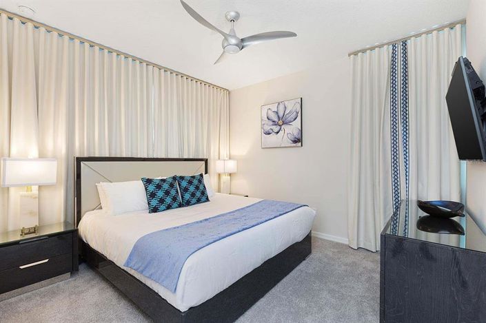 Image No.27-9 Bed Property for sale