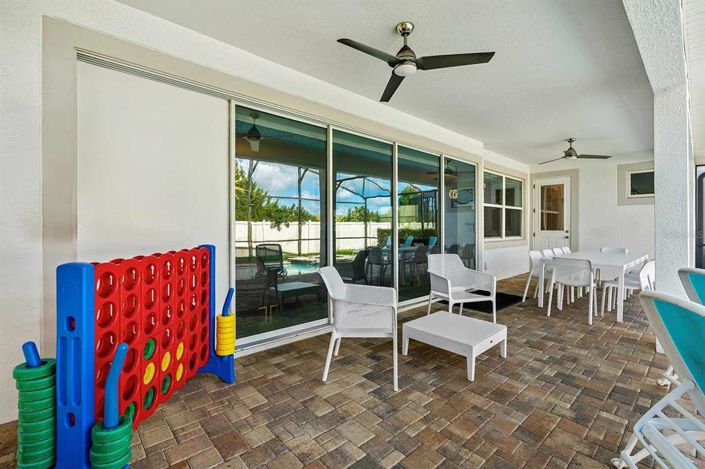 Image No.38-9 Bed Property for sale