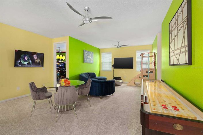 Image No.9-9 Bed Property for sale