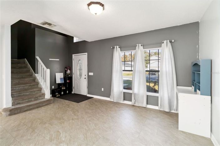 Image No.4-Propriété de 4 chambres à vendre à Kissimmee