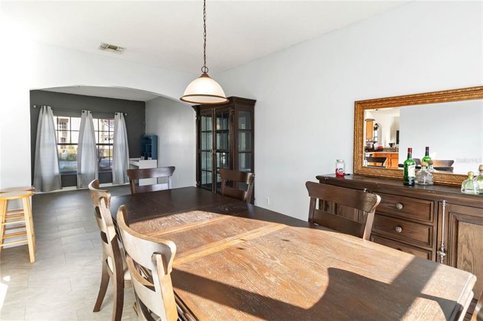 Image No.7-Propriété de 4 chambres à vendre à Kissimmee